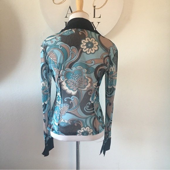 ✨️4/$25 SALE✨️BISOU BISOU blouse. Sz. S - Picture 4 of 5